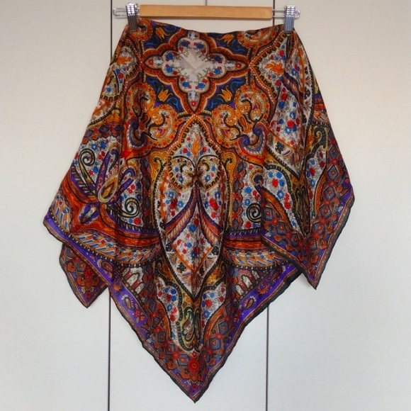 100% SILK SCARF - Picture 1 of 5